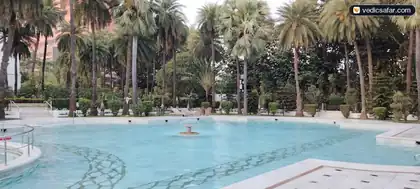 Hotel Le Lotus Grand Varanasi photo 3