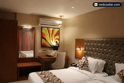 Hotel SK Lords Eco Inn Ahmedabad photo 2