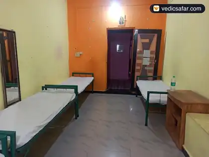 Akkalkot Banashankari Yatri Niwas photo 3