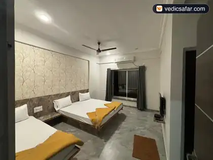 Hotel Grand Vrindavan Akkalkot photo 2