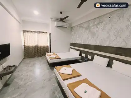 Hotel Grand Vrindavan Akkalkot photo 5