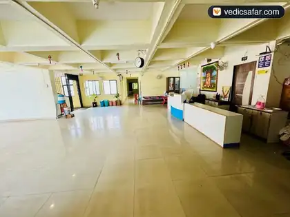 Akkalkot Samarth Yatri Niwas photo 4
