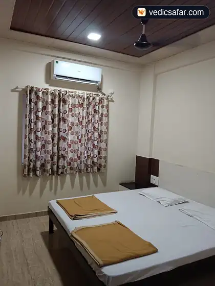 Samraj Lodge Akkalkot photo 4