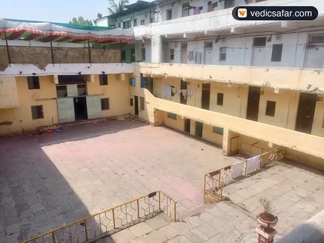 Devi Das Dharamshala Bhakt Niwas Alandi