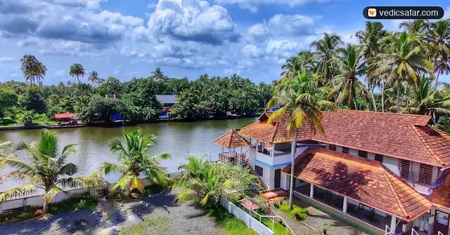 Hotel Chaandhni Lake View Alappuzha