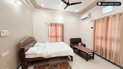Hotel Hanumant Palace Ayodhya photo 2