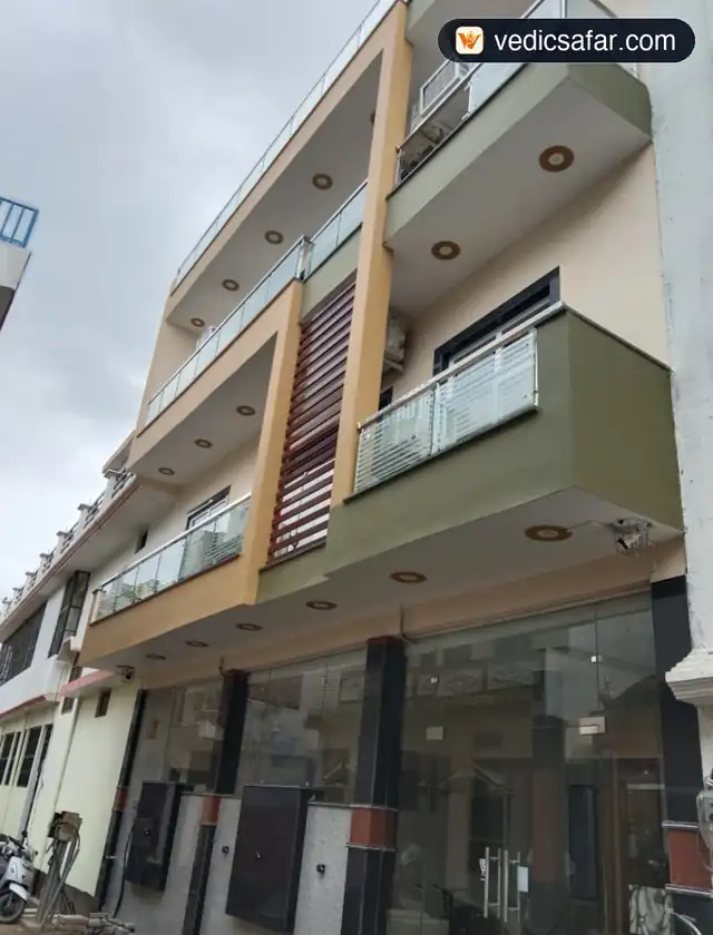 Ayodhya Hotel Maa Vaishno Palace