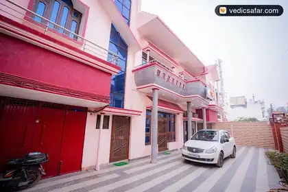 Ayodhya Rameshwaram Iskcon Guest House photo 4