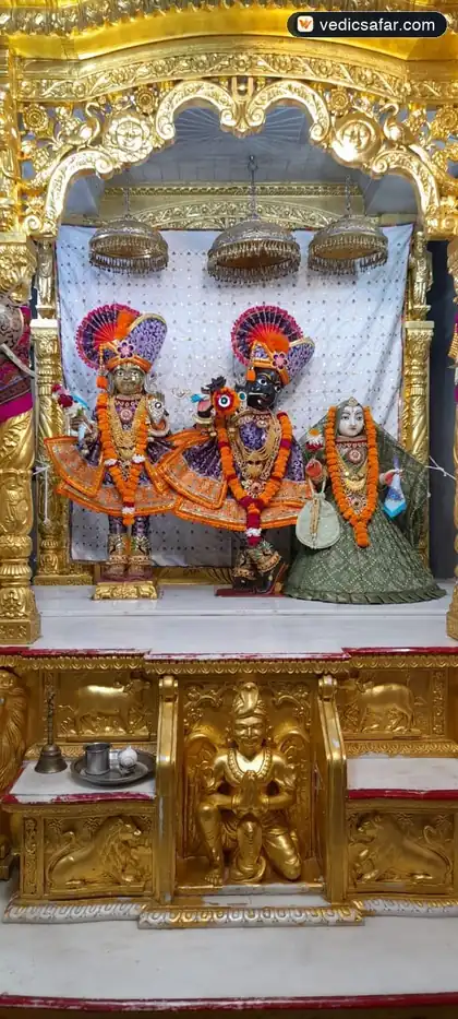 Swaminarayan (Chhapaiya) Mandir Bhakta Niwas Ayodhya photo 3