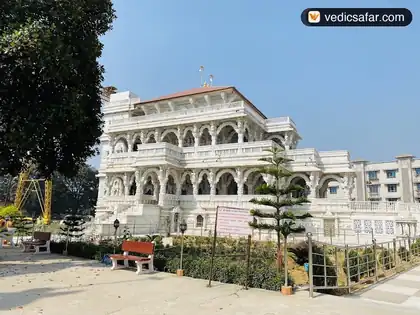 Swaminarayan (Chhapaiya) Mandir Bhakta Niwas Ayodhya photo 4
