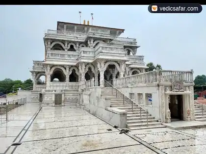 Swaminarayan (Chhapaiya) Mandir Bhakta Niwas Ayodhya photo 5