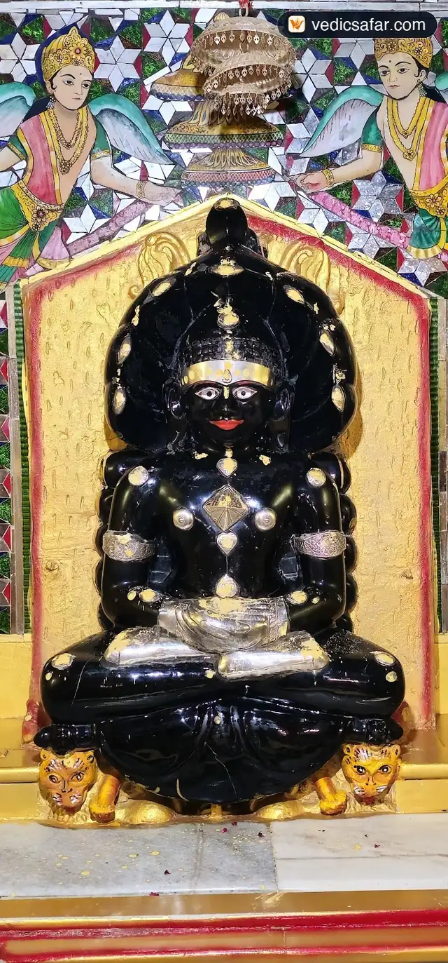 108 Shri Vahi Parshwanath Shwetamber Jain Dharamshala Bahi (Mandsaur)