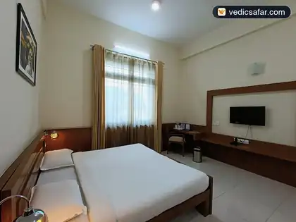 Kstdc Hotel Kumarakrupa Bangalore photo 2