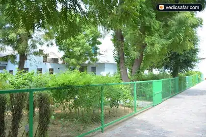 Moti Bhawan near Railway Station Guest House photo 3