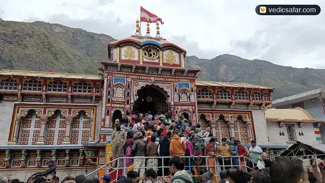 Bhavan in Badrinath near temple Dharamsh