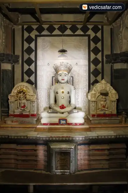 Jain Dharamshala Dabhoi photo 4