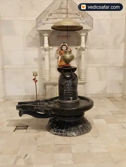Dada Bhagvan Trimandir (Stop and Stay) Rajkot photo 5