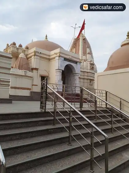 Punit Ashram Dakor photo 5