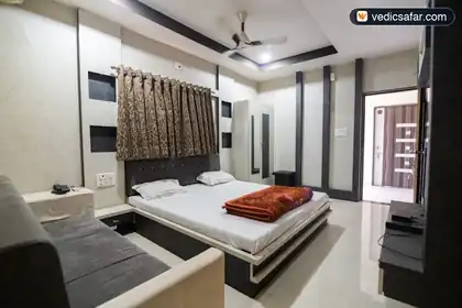 Shreeji Sadan Dilen Motel Dakor photo 2