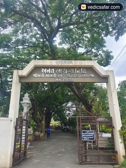 Nashik Deolali Anant Arogya Nidhi Dham photo 4