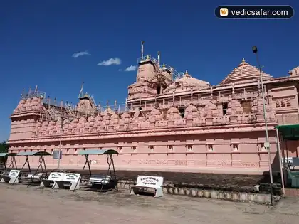 Dhanap Gandhinagar 84 Jinalay Dhanap Jain Tirth Labdhidham photo 2