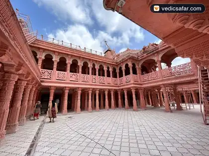 Dhanap Gandhinagar 84 Jinalay Dhanap Jain Tirth Labdhidham photo 4