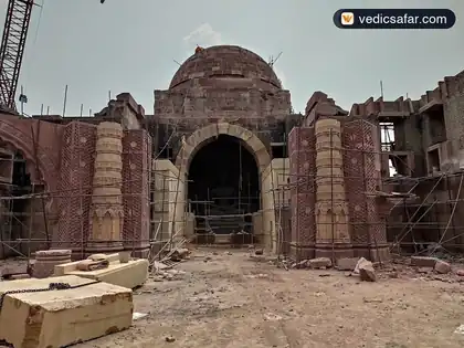 Dongargarh Shree Digambar Jain Mandir and Dharamshala photo 2
