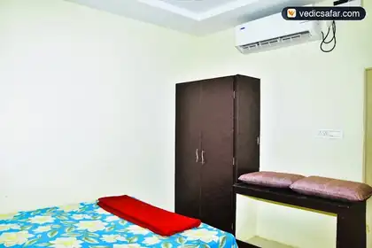 Dwaraka Tirumala Sri Venkata Padmavathi Residency photo 2