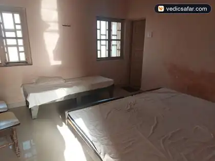 Gopibai Birla Guest House (Geeta Mandir) Dwarka photo 4
