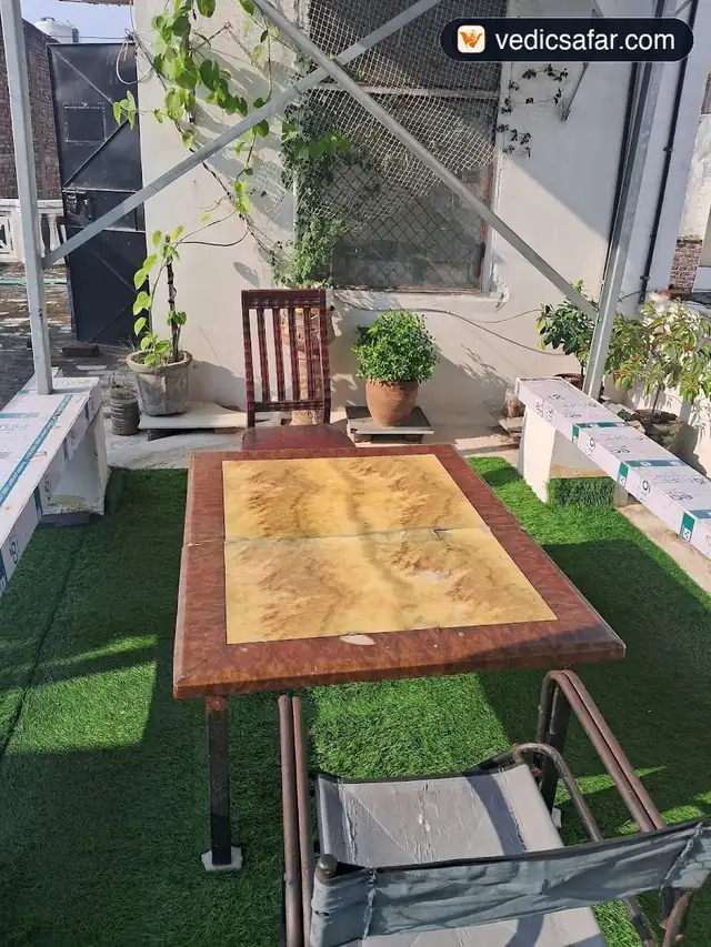 Dwarka YD Stay 50012 (Home Stay House)