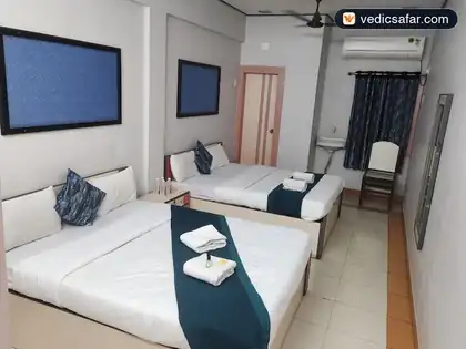 Dwarka Hotel Trimurti photo 2