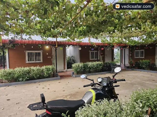 Eegalapenta Pareshaan Cottage