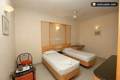 Erode Hotel Iswariyaa photo 2