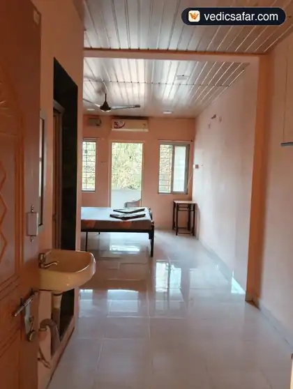 Varad Vinayak Lodge Ganpatipule photo 3