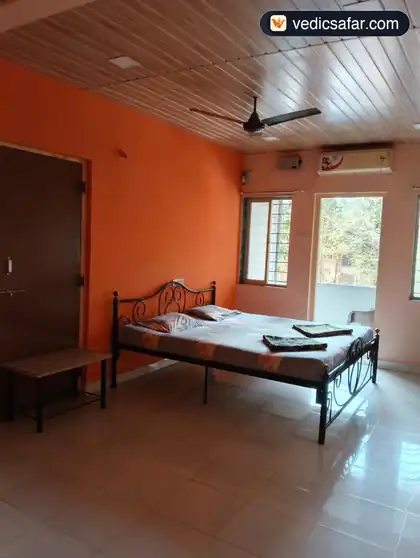 Varad Vinayak Lodge Ganpatipule photo 4