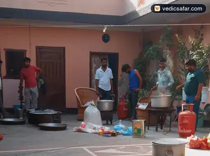 Garhmukteshwar Jai Bakey Bihari Dharamshala photo 5