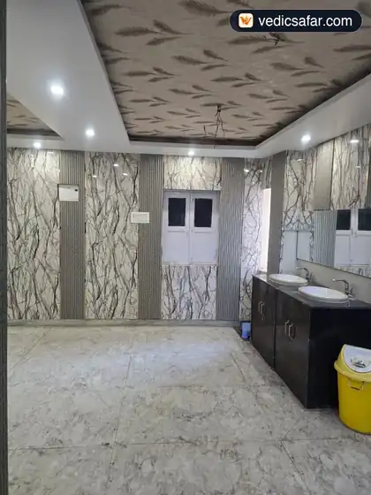 Kunj Bihari Bhawan Gaya photo 4