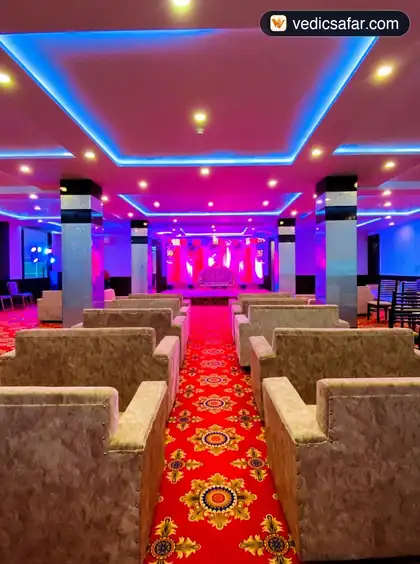 Govardhan Hotel Girraj Inn photo 5
