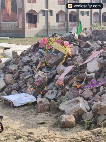 Govardhan Yatri Niwas photo 5