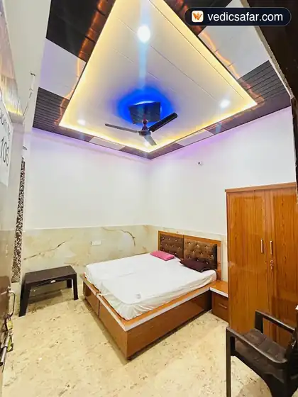 Govardhan Shree Damodar Seva Sadan photo 2