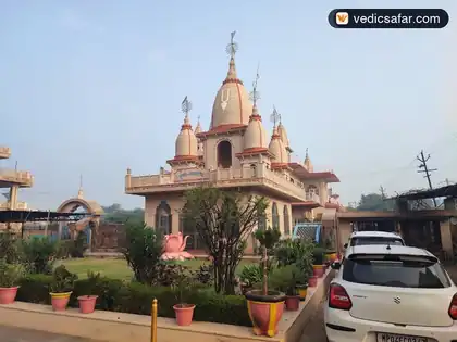 Shri Giridhari Gaudiya Math Govardhan photo 2