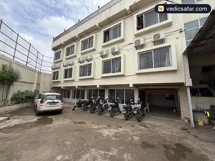 Hotel Mayur Residency Grishneshwar photo 4