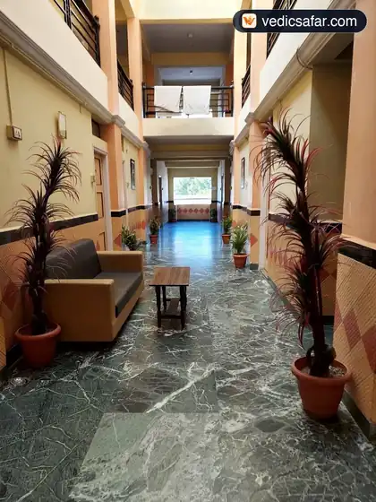Hotel Sai Yatri Nivas Grishneshwar photo 3