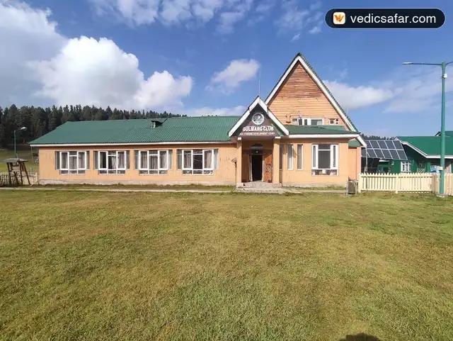 Gulmarg YD Stay 325001 (JKTDC Huts Gulmarg)