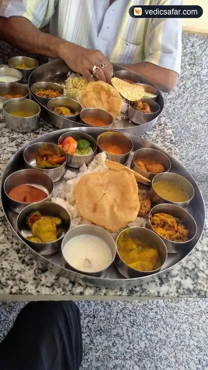 Iskcon Guest House Habibpur photo 4