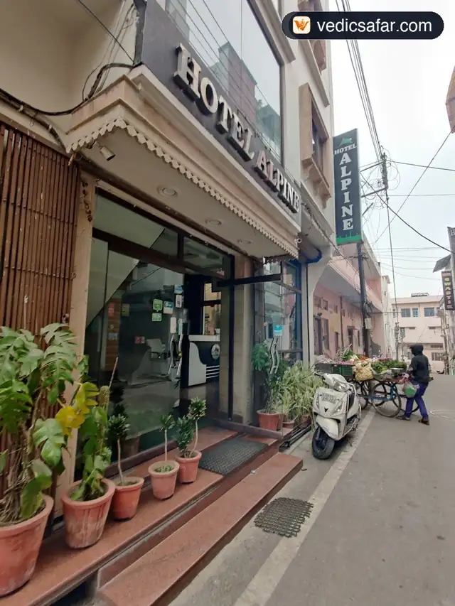 Hotel Alpine Near Railway Station Haridwar