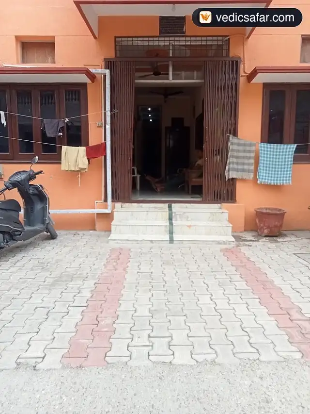 Shri Keval Dham Ashram Near Har Ki Pauri