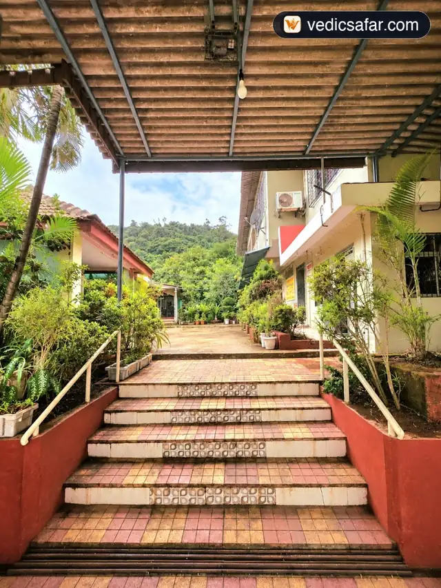 Harihareshwar Gokul Paryatak Nivas