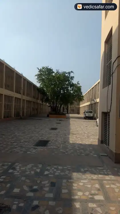 Shri Digambar Jain Bahubali Nilay Yatri Niwas Hastinapur photo 2