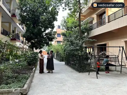 Koviloor Vedanta Mutt Rishikesh photo 3